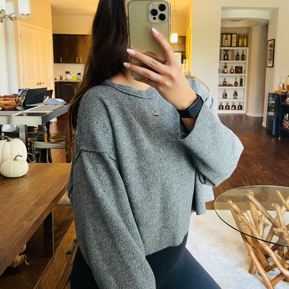 Zara Cropped Box Fit Raw Hem Crewneck Pullover Grey - Small